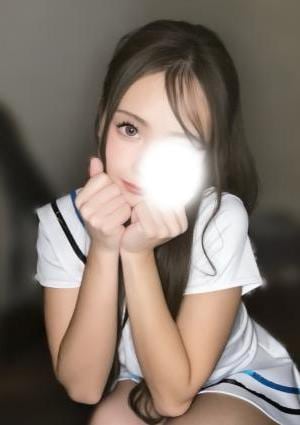 如月モモ