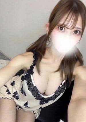 愛咲 てぃな