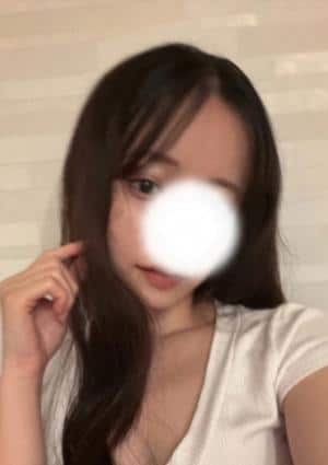 愛須まなみ