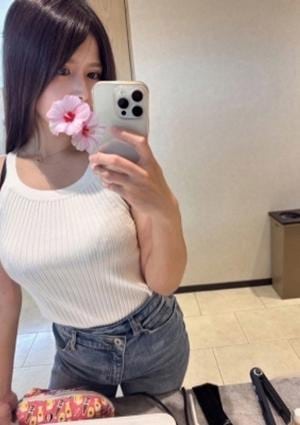 白咲えみ