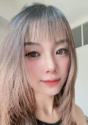 新人ひとみ