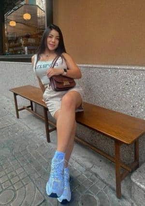 新人Mina