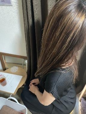 谷村 綾