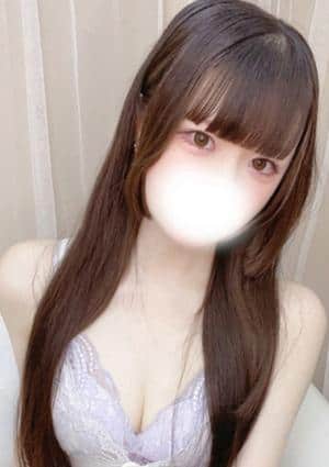 桃瀬ひなみ