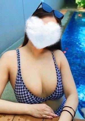 如月しいな