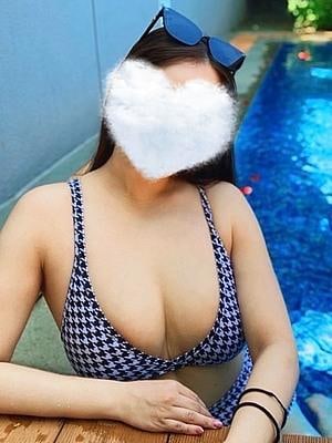 如月しいな