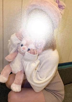 小松あやな