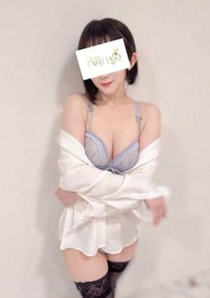 ももな