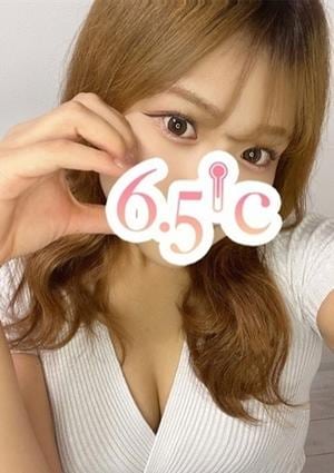 小泉にこ