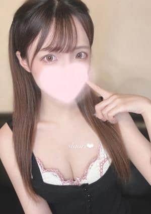 美波 しおり