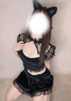 弓月あやは