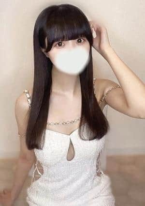 茉城ひなこ