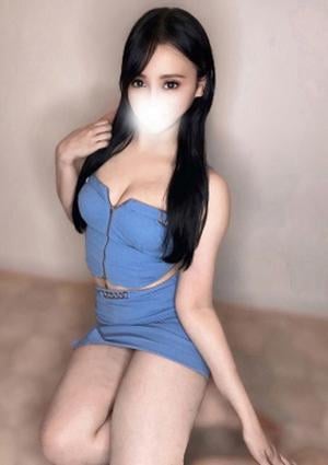 美園まみ