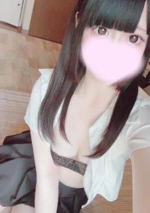 みい