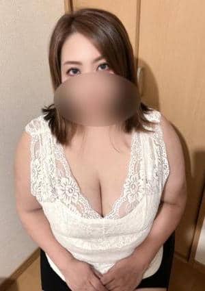 門倉ひろみ