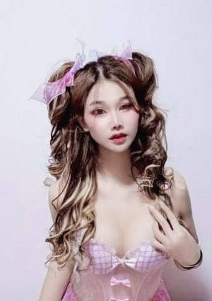 新人さなちゃん