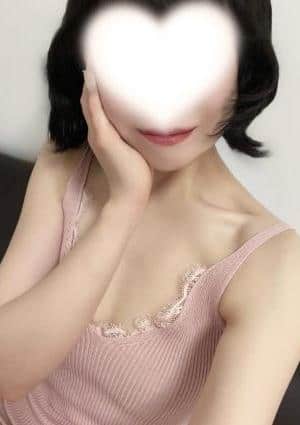 餅田すみれ