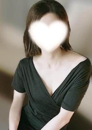 黒木えりな