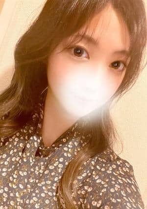 新川 れな