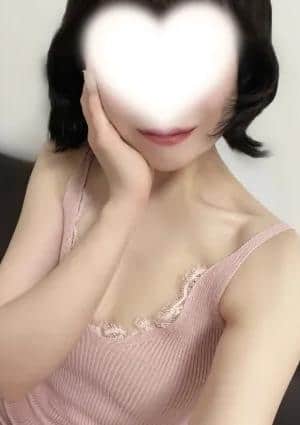 餅田すみれ