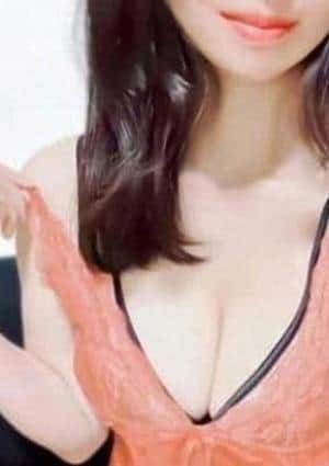 愛月 まゆ