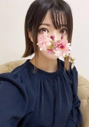 成田 あゆみ