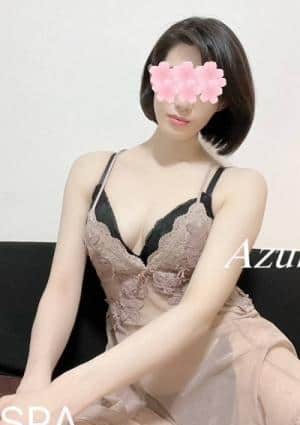 篠田あずみ