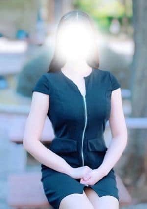 天津くれは