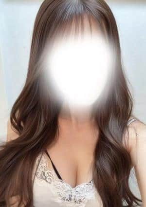水城えな