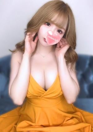 益若つばさ