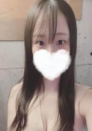秋山 なぎさ