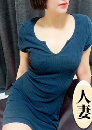 白桃ひらり
