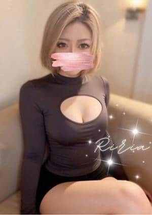 藤咲りりあ