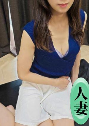 影山すずは
