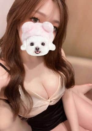 夢咲えれな