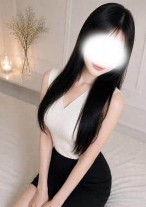 朝比奈えいみ