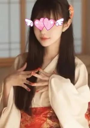 ヒトミ