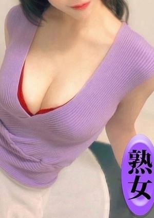 夏川ゆりあ