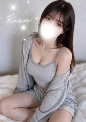 乙葉りさ