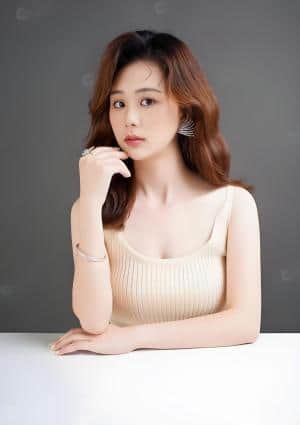新人あいり