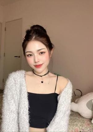 新人あや
