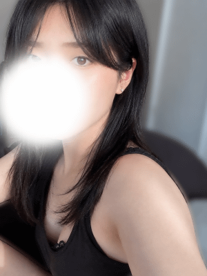 朝比奈りさ