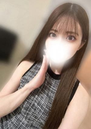 白川 ゆいな