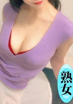 夏川ゆりあ