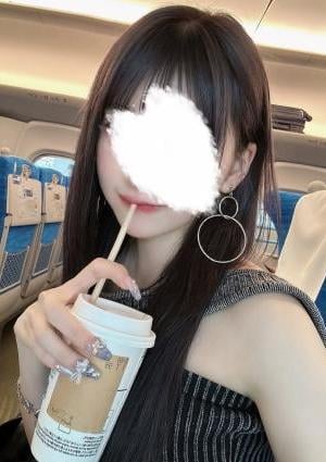 悠亜