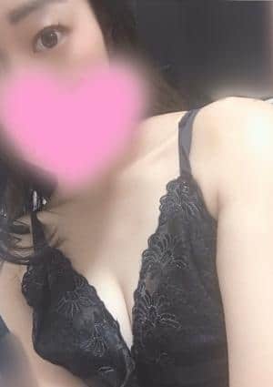 桜伊つむぎ