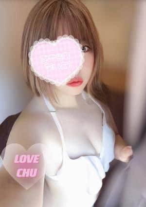 成海ひな