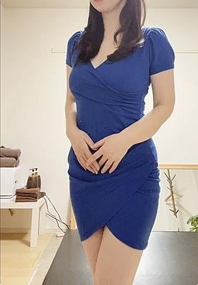 米倉ゆあ