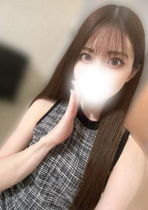 白川 ゆいな