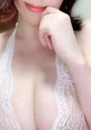 新海 もなこ